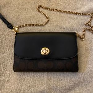 Coach Crossover Wallet